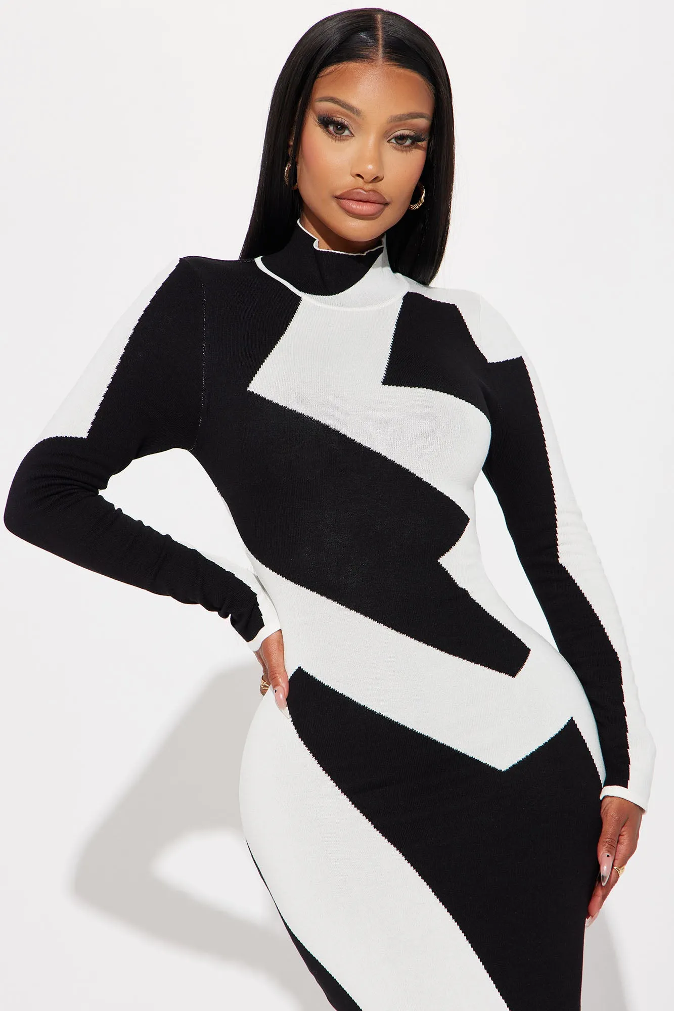 Abstract Long Sleeve Maxi Dress - Black/White