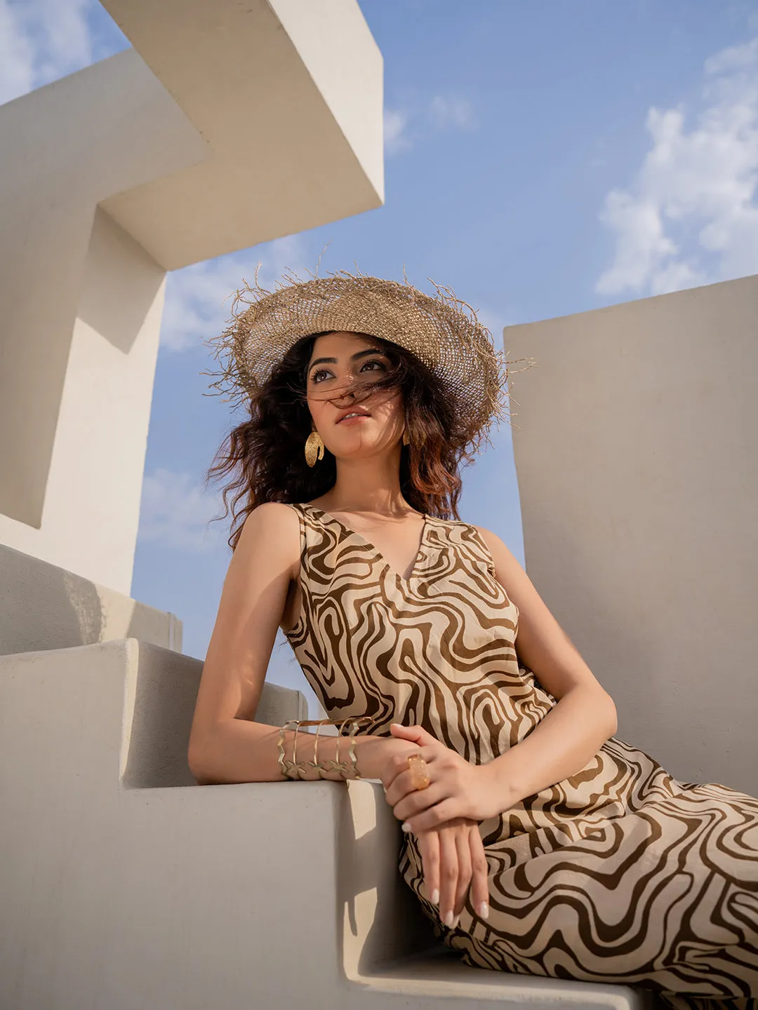 Fluid Wave Caramel Cream Long Skirt Set