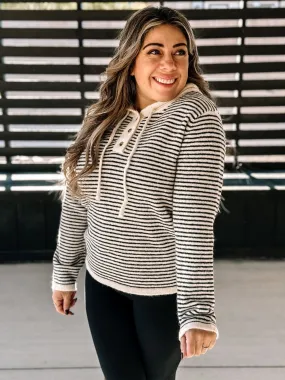 Harbor Breeze Athlesiure Hooded Sweater, Black and Cream
