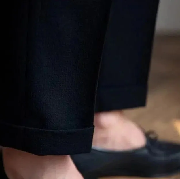 High-waist belt design trousers