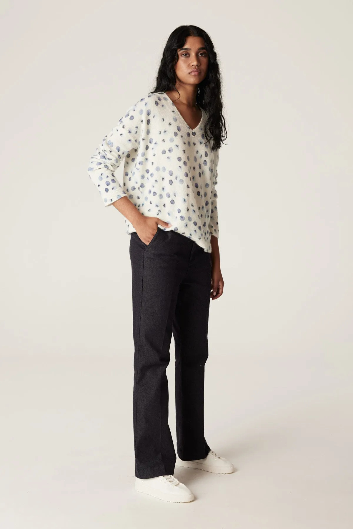 Luna V Neck Jumper - Luna Spot