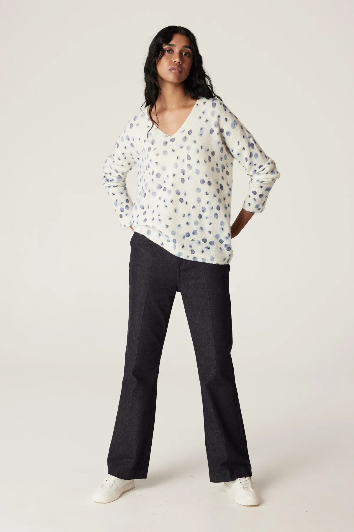 Luna V Neck Jumper - Luna Spot