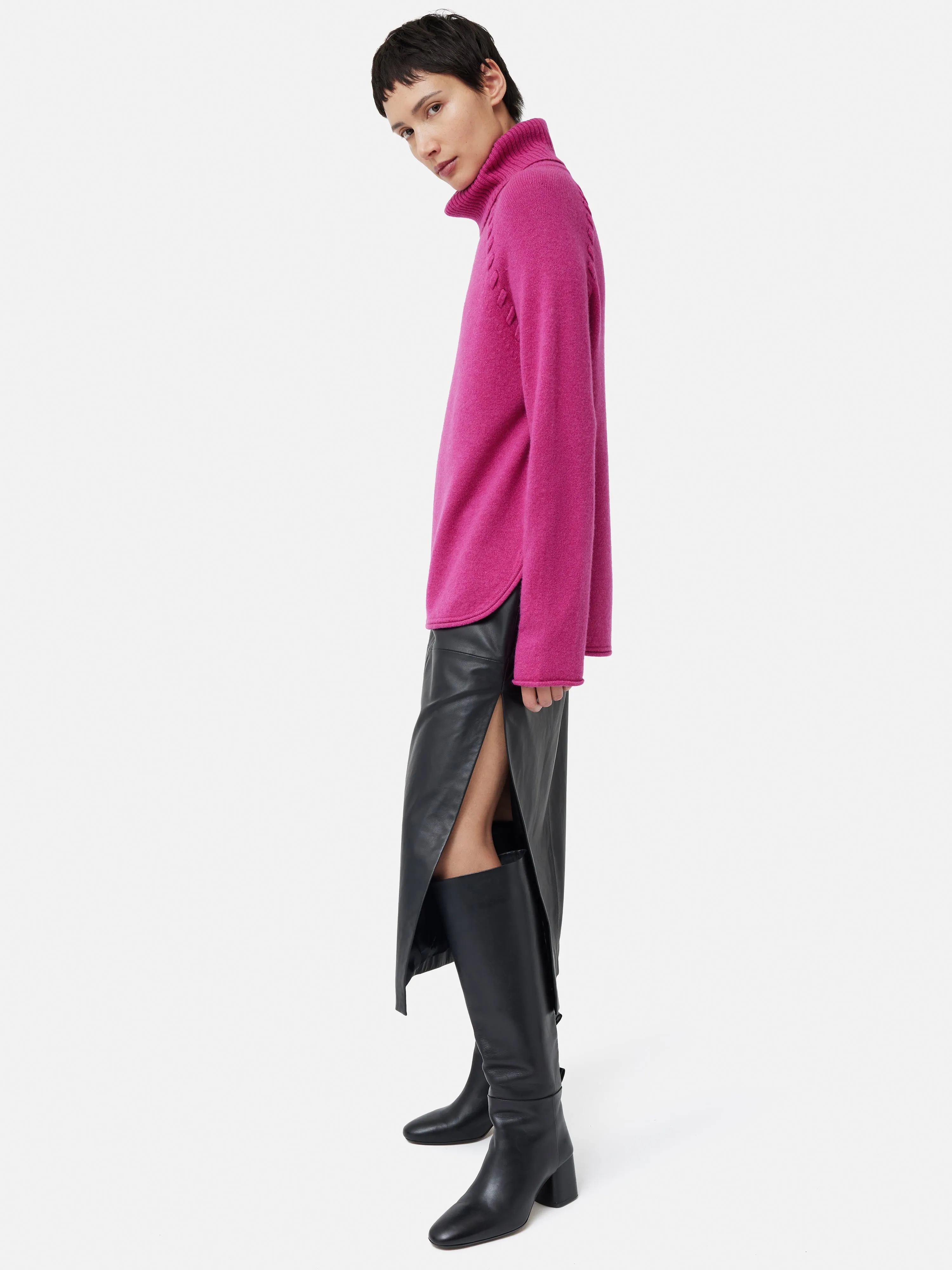 Merino Scoop Hem Jumper | Pink