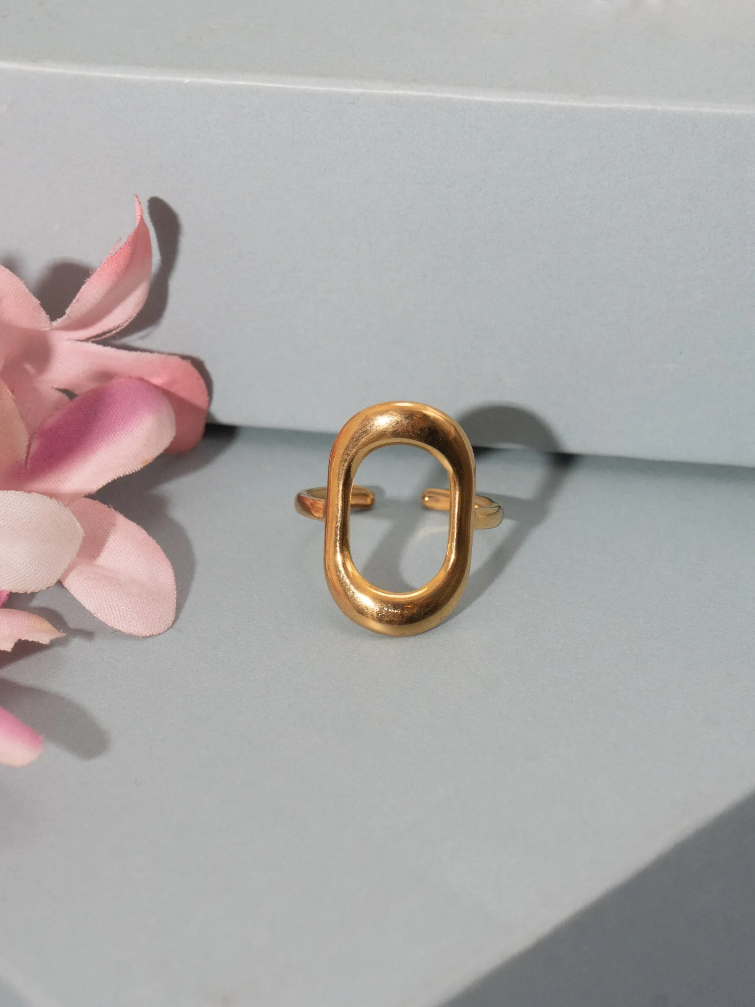 Modern Gold-Plated Anti Tarnish Ring with Striking Hollow Design