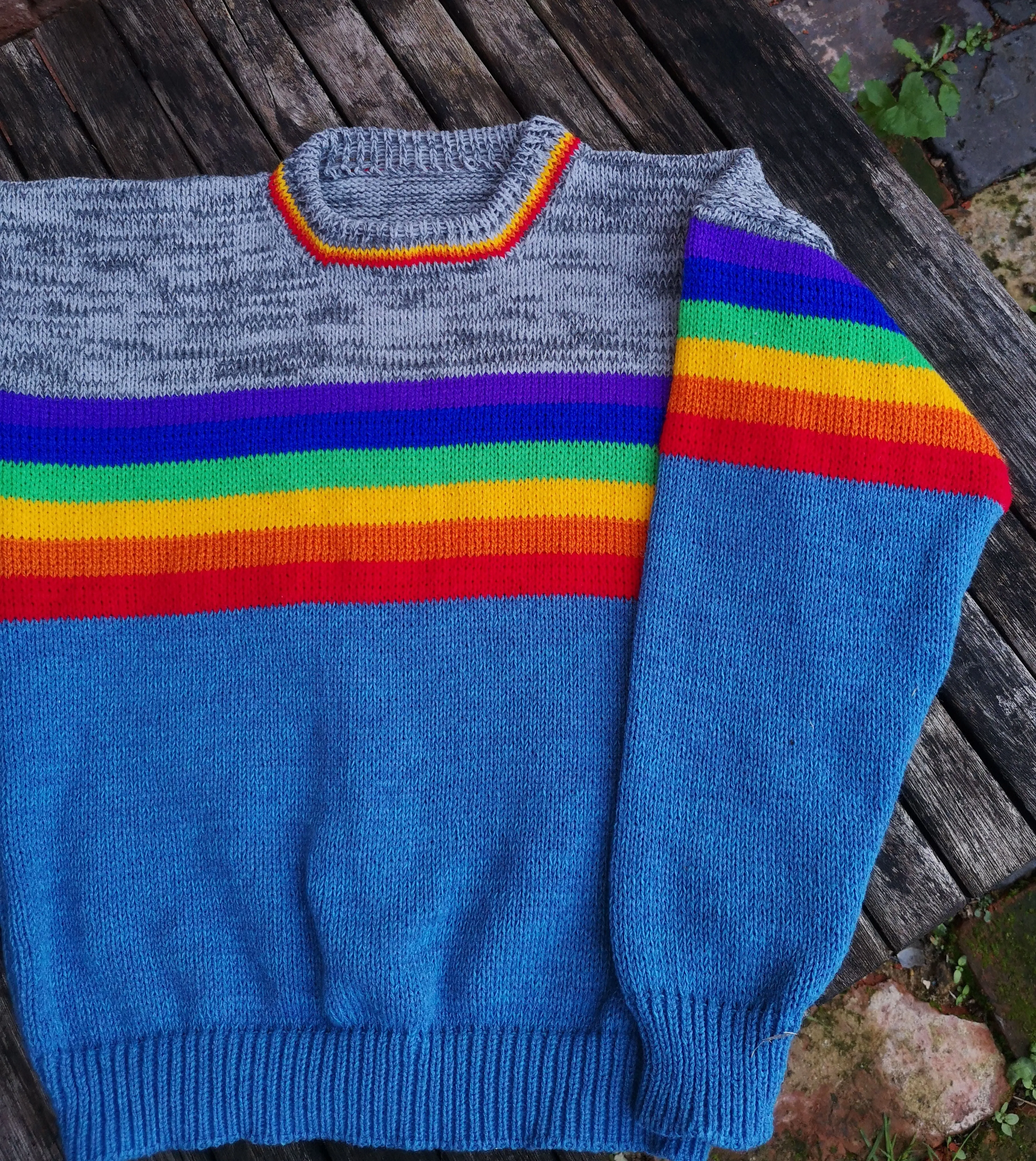 "Juniper" Childs, unisex, rainbow jumper age 8  chest 28/30" 71/76cm.