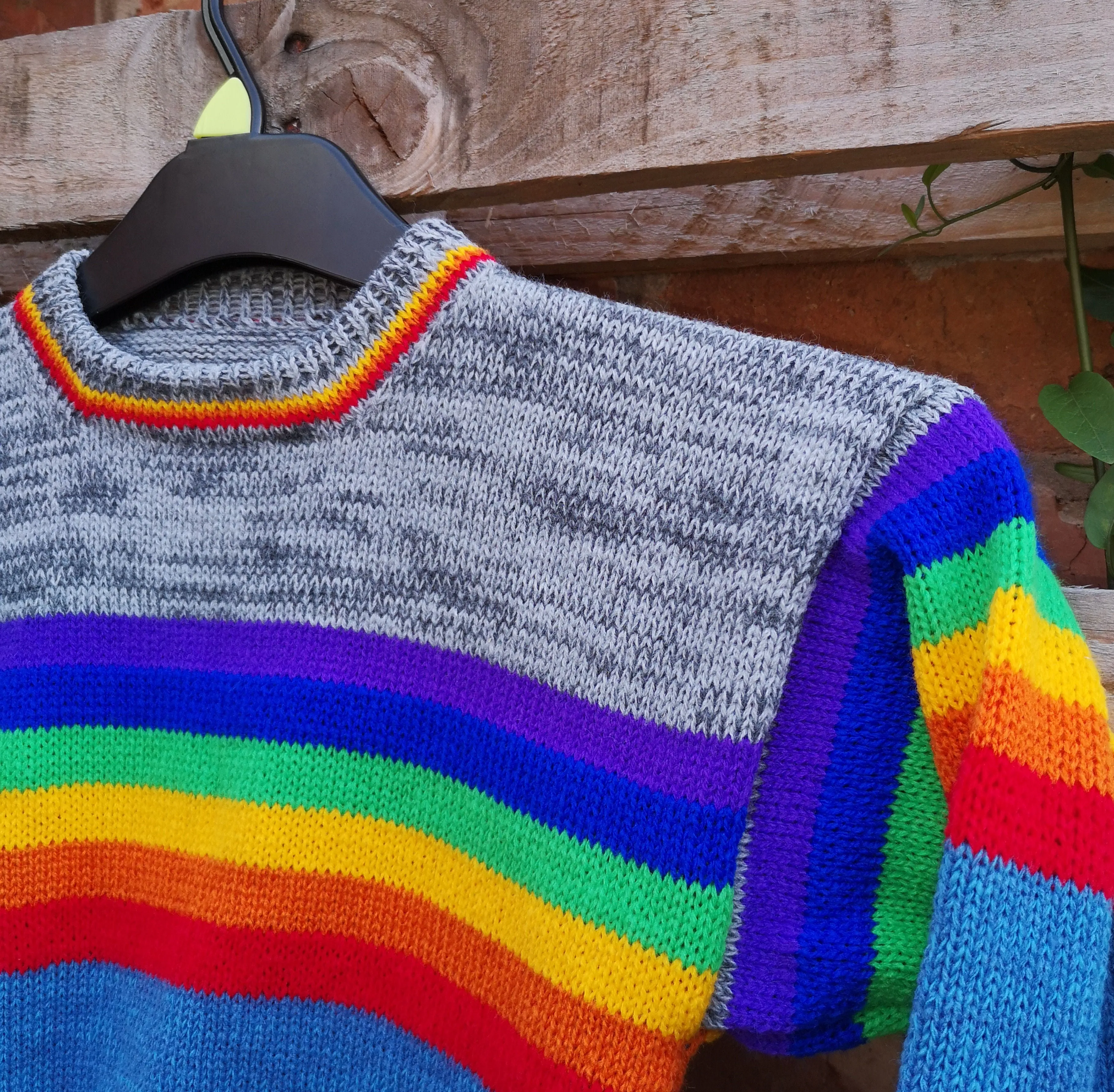 "Juniper" Childs, unisex, rainbow jumper age 8  chest 28/30" 71/76cm.
